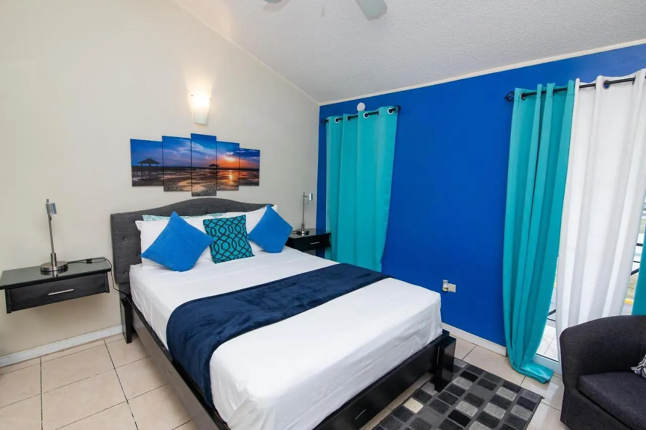 The Oasis I, Portmore Country Club Vakantiehuis
