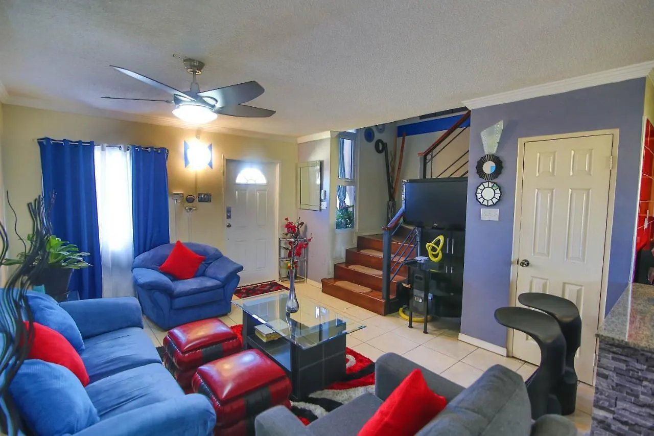 The Oasis I, Portmore Country Club Vakantiehuis